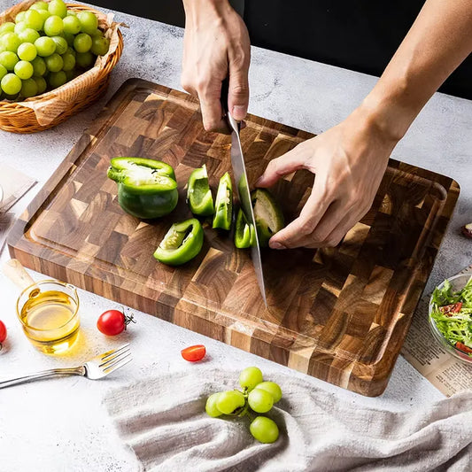 NATURAL ACACIA WOOD CUTTING BOARD