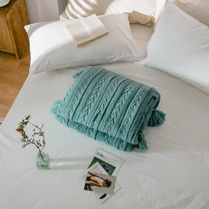 NESTQUILT THROW